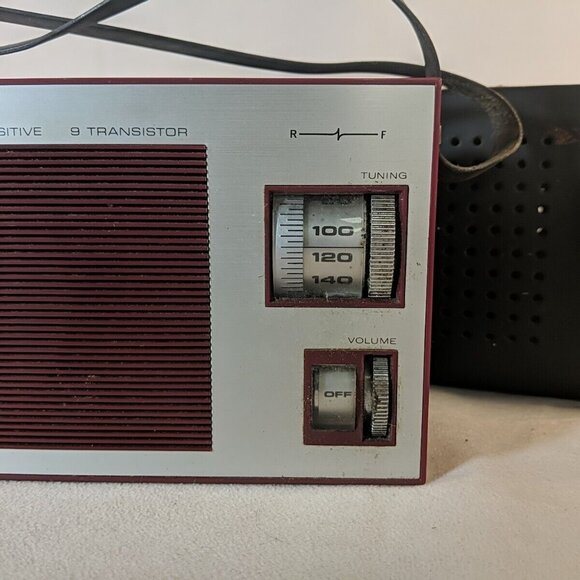 Sony 6R-11 9 Transistor Super Sensitive Radio Vintage Red TESTED WORKING Case - Picture 5 of 16